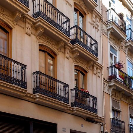 Luxurious & Alluring Home In Historic Town Valencia Luaran gambar
