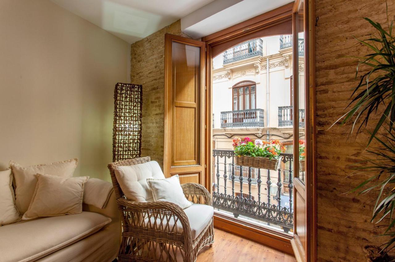Luxurious & Alluring Home In Historic Town Valencia Luaran gambar