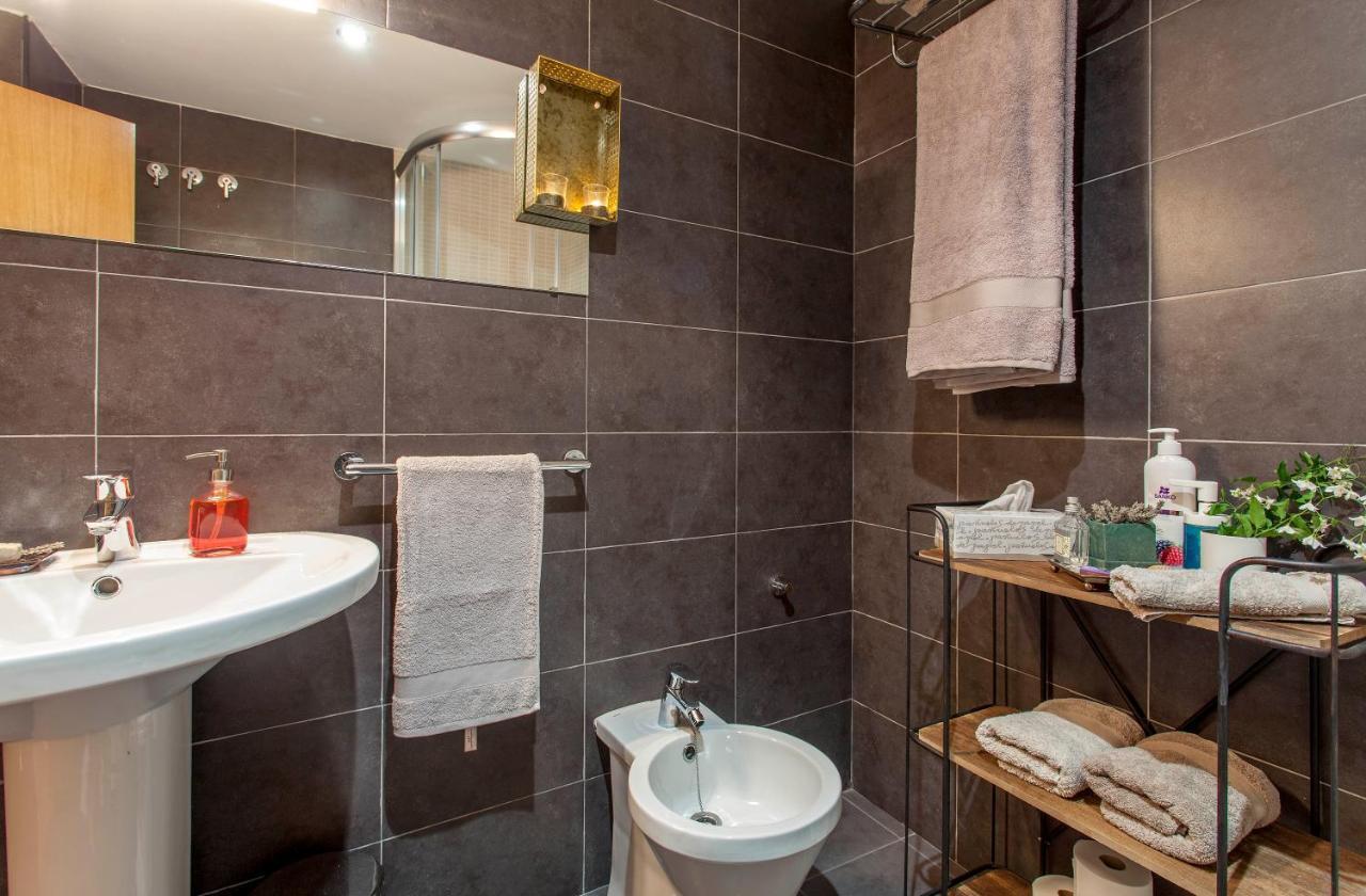 Luxurious & Alluring Home In Historic Town Valencia Luaran gambar