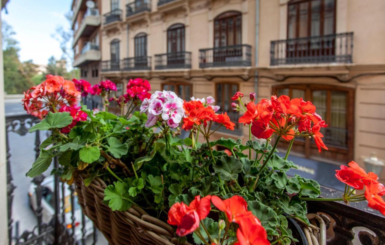 Luxurious & Alluring Home In Historic Town Valencia Luaran gambar