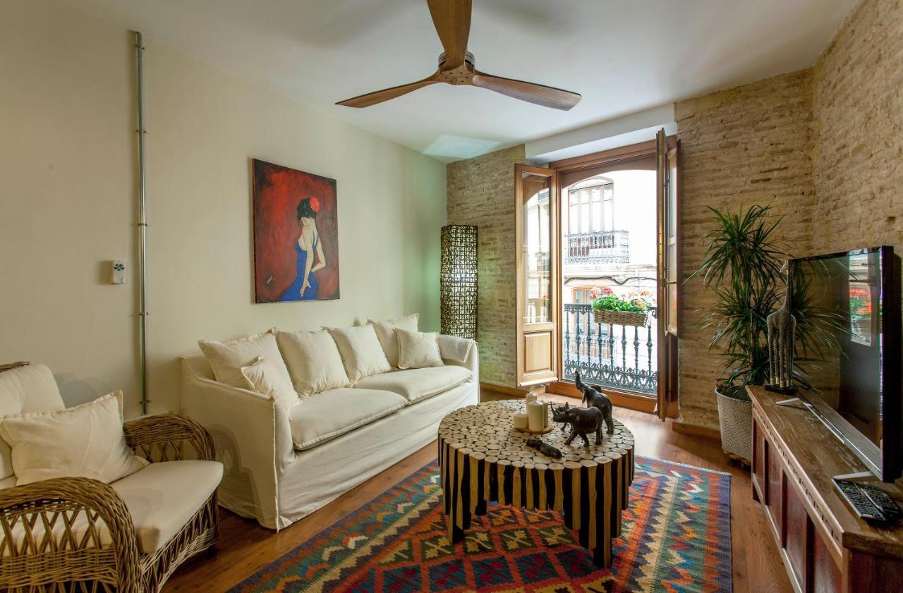 Luxurious & Alluring Home In Historic Town Valencia Luaran gambar